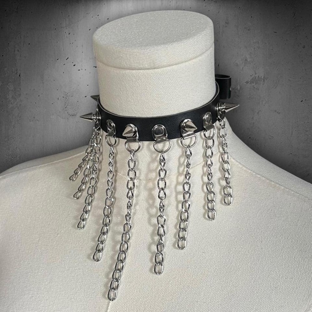 Black PU Spike Studded Chain Choker Necklace - Picture 3 of 7